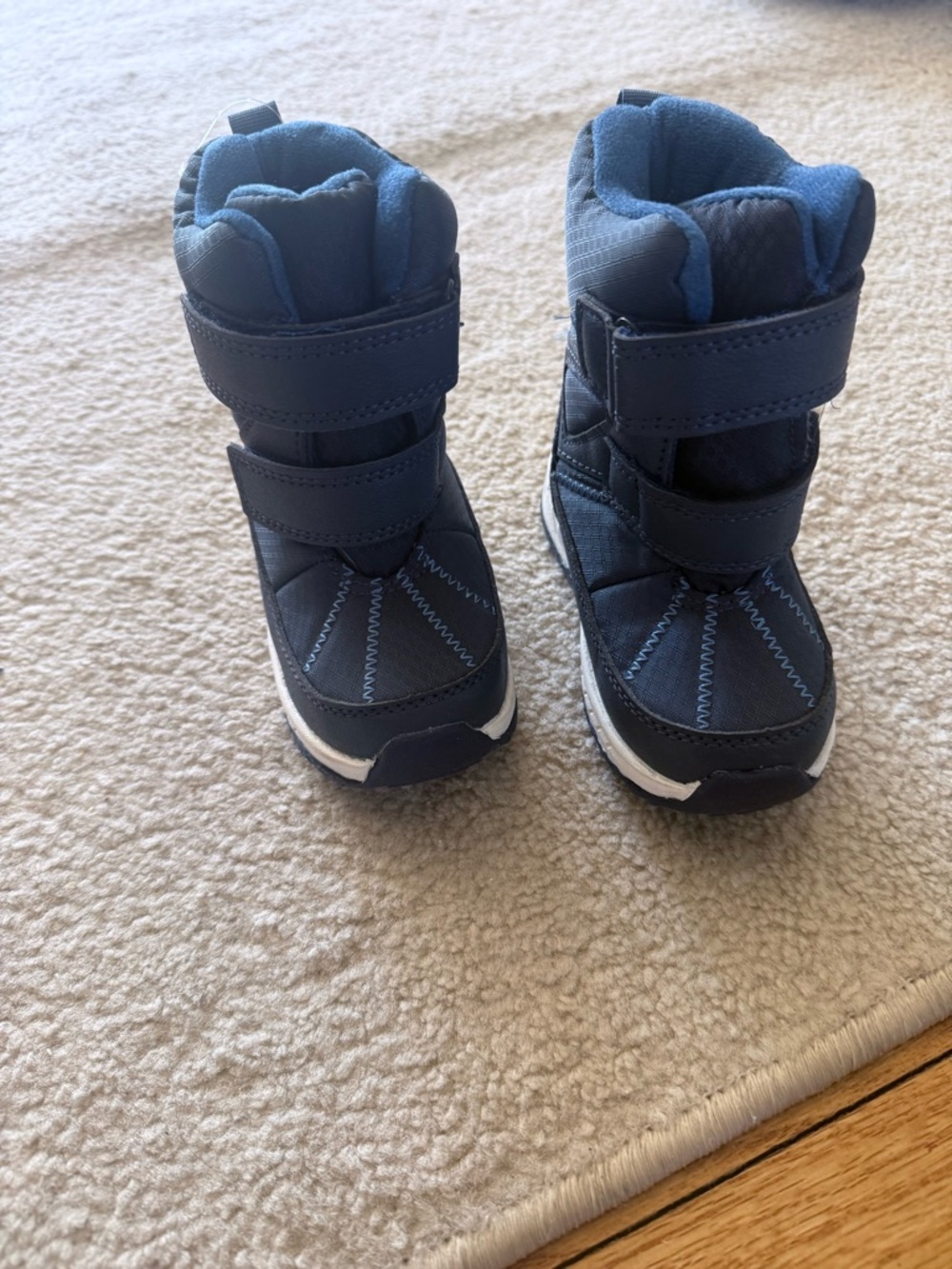 Carter's NWT Navy Blue toddler Winter Boots - Cozy Lined Pull-On Style size 7
